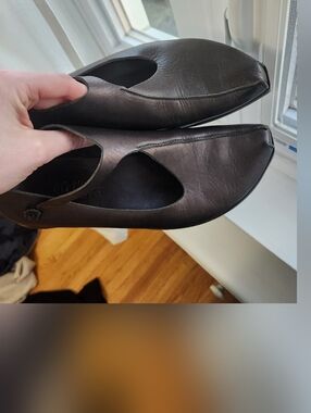 Cydwoq "Oval" Style Shoe size 38
